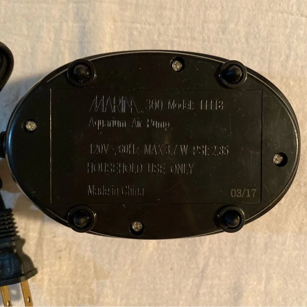 Marina 300 Aquarium Air Pump Model 11113